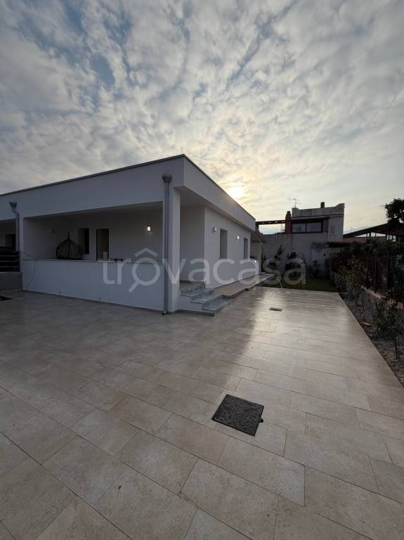 casa indipendente in vendita a Carini