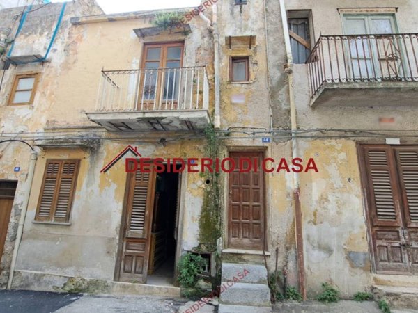 casa indipendente in vendita a Carini
