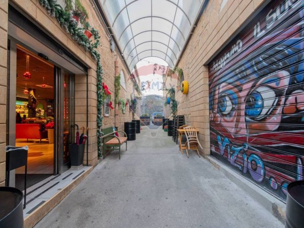 negozio in vendita a Carini