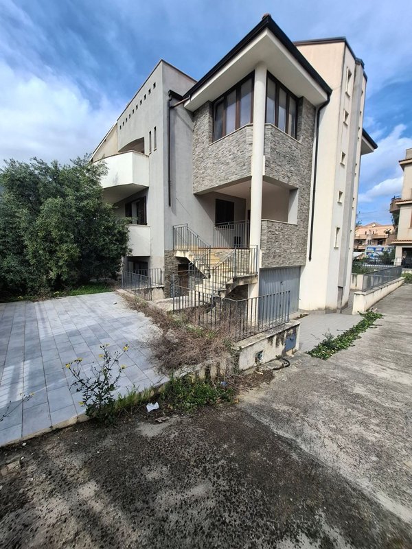 casa indipendente in vendita a Carini