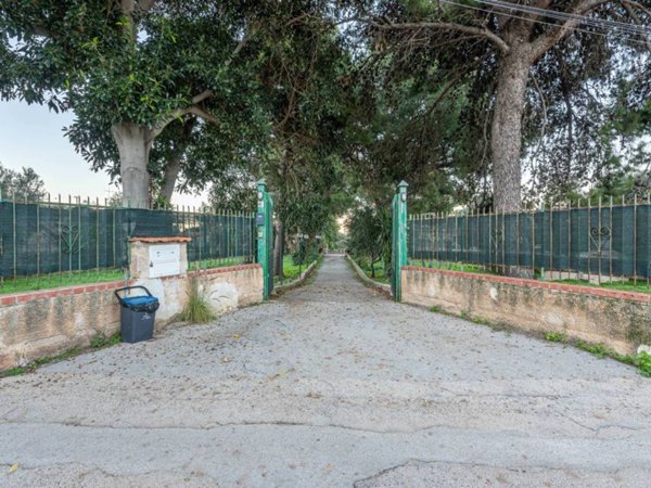casa indipendente in vendita a Carini