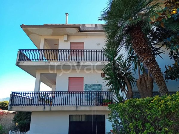 casa indipendente in vendita a Carini