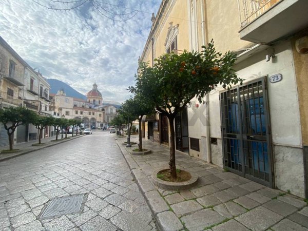 negozio in vendita a Carini