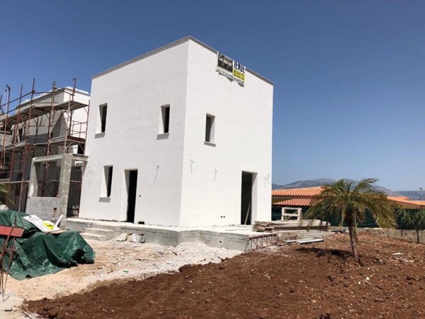 casa indipendente in vendita a Carini