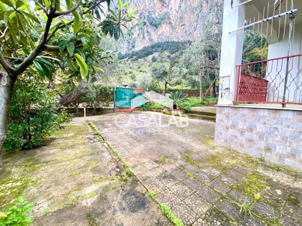 casa indipendente in vendita a Carini