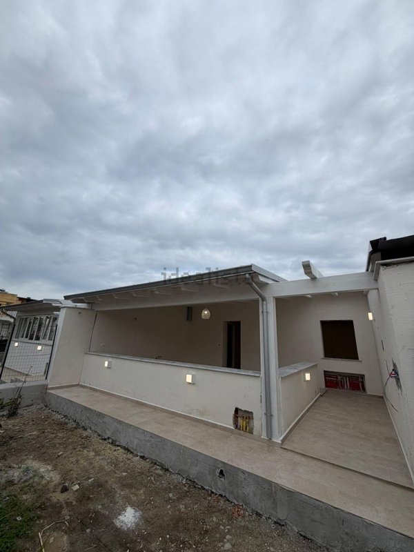 casa indipendente in vendita a Carini