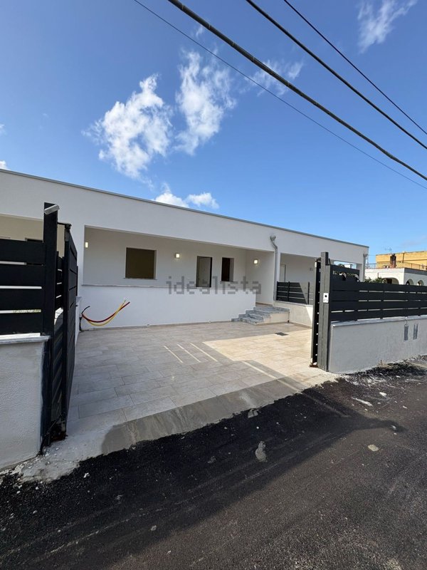 casa indipendente in vendita a Carini