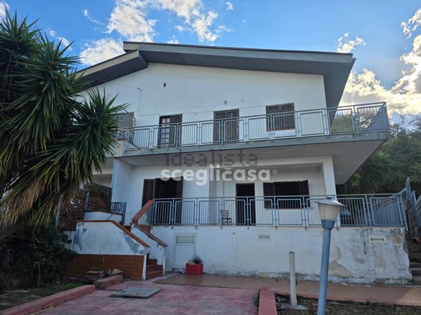 casa indipendente in vendita a Carini