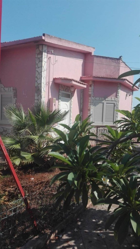 casa indipendente in vendita a Carini in zona Villagrazia di Carini