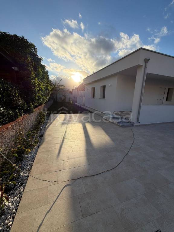 casa indipendente in vendita a Carini