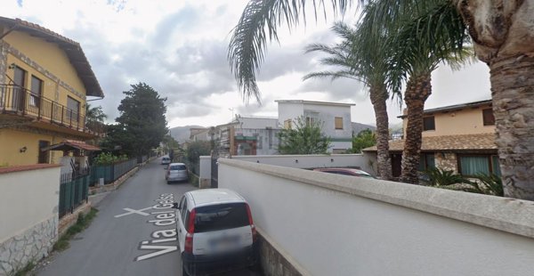 casa indipendente in vendita a Carini