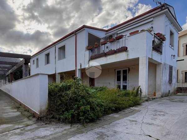 casa indipendente in vendita a Carini