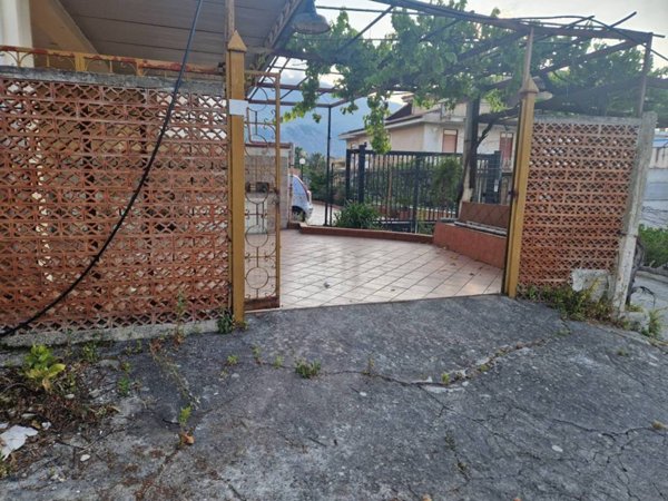 casa indipendente in vendita a Carini