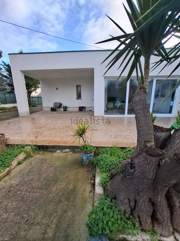 casa indipendente in vendita a Carini