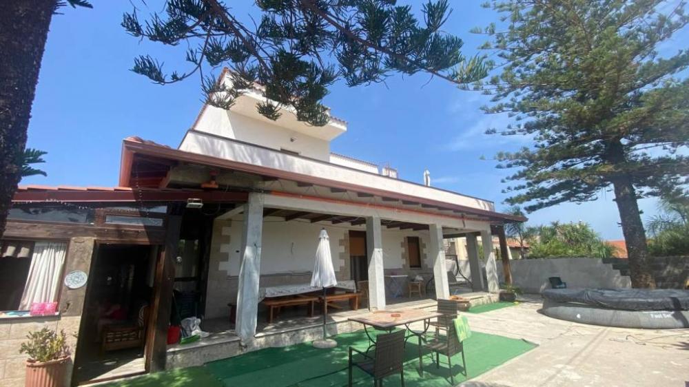 casa indipendente in vendita a Carini in zona Villagrazia di Carini