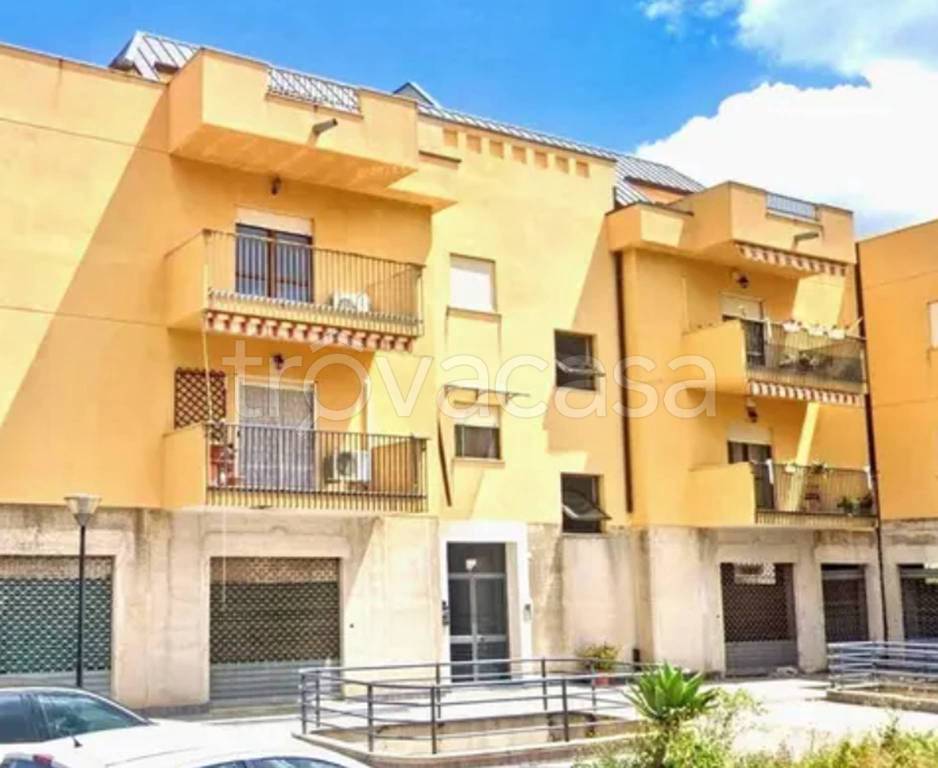 locale di sgombero in vendita a Carini