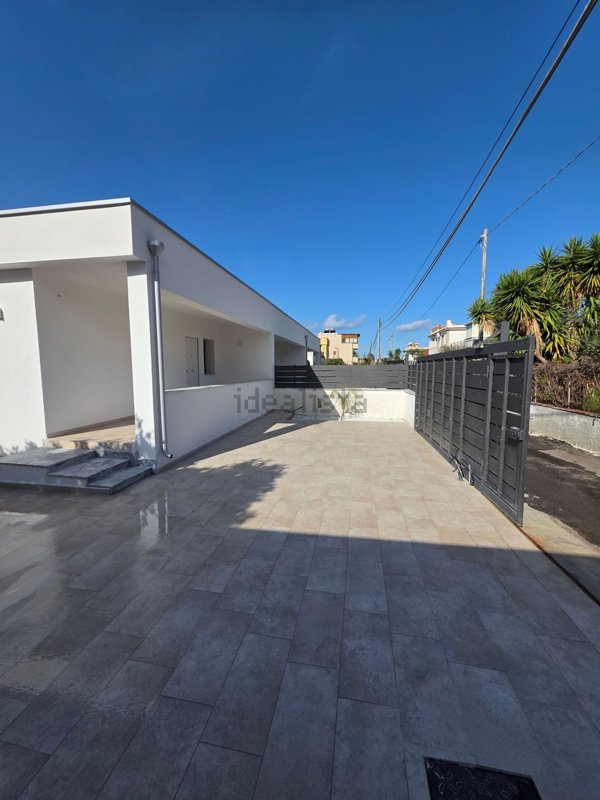 casa indipendente in vendita a Carini