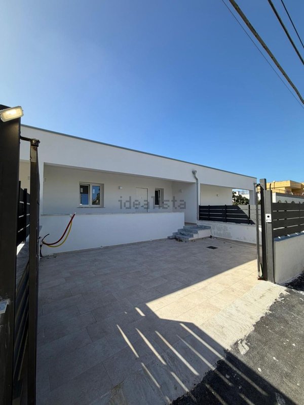 casa indipendente in vendita a Carini