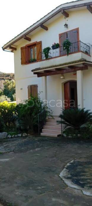 casa indipendente in vendita a Carini