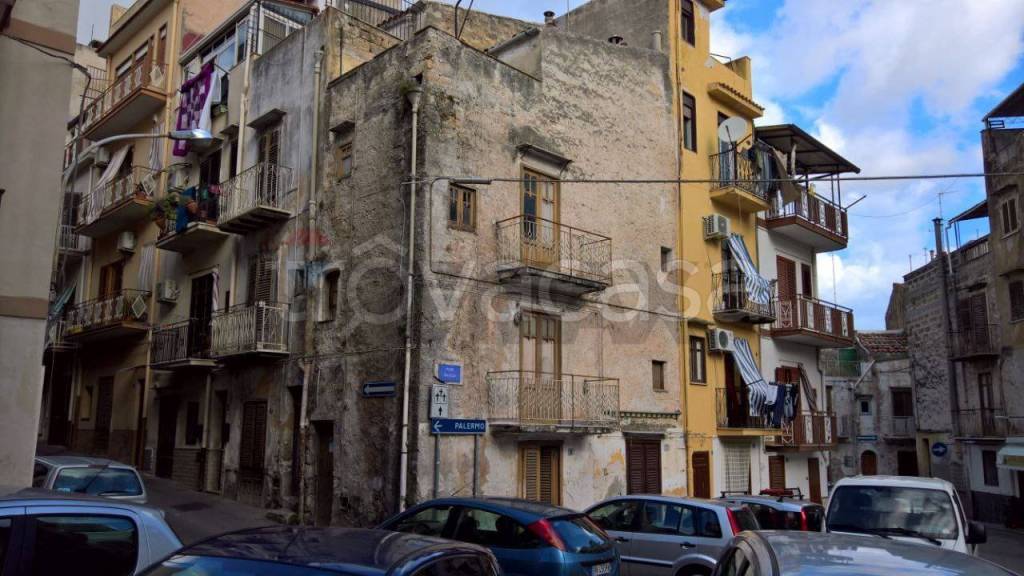 casa indipendente in vendita a Carini