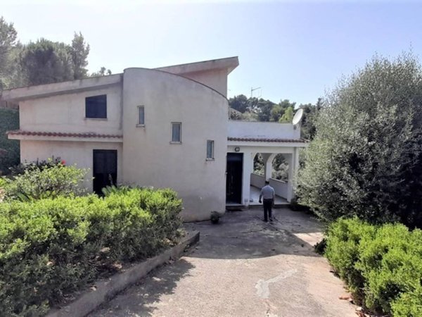 casa indipendente in vendita a Carini