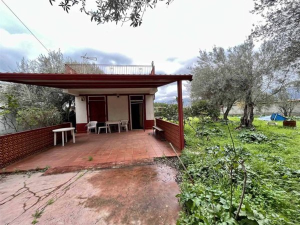 casa indipendente in vendita a Carini