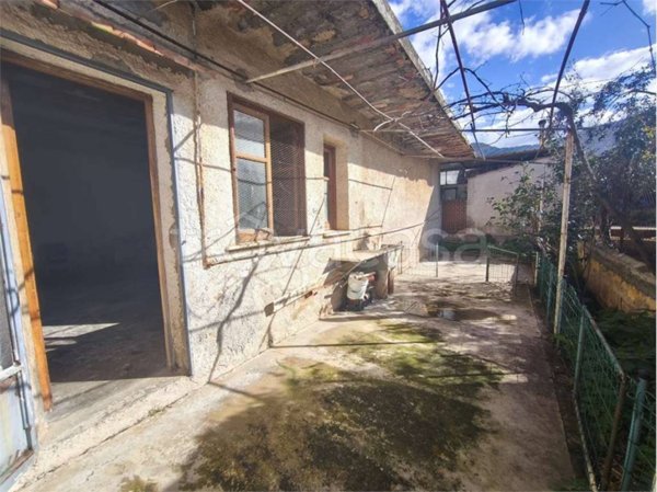 casa indipendente in vendita a Carini