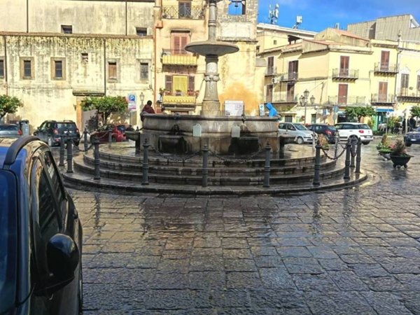 casa indipendente in vendita a Carini