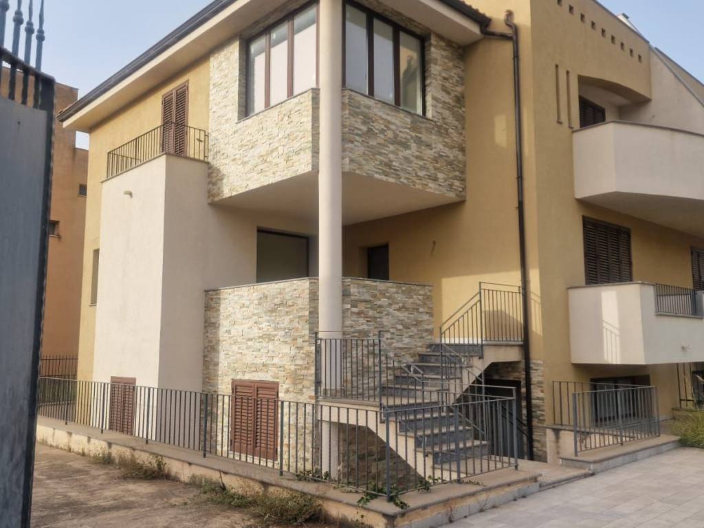 casa indipendente in vendita a Carini