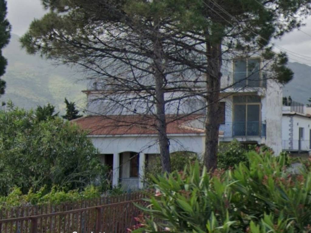 casa indipendente in vendita a Carini