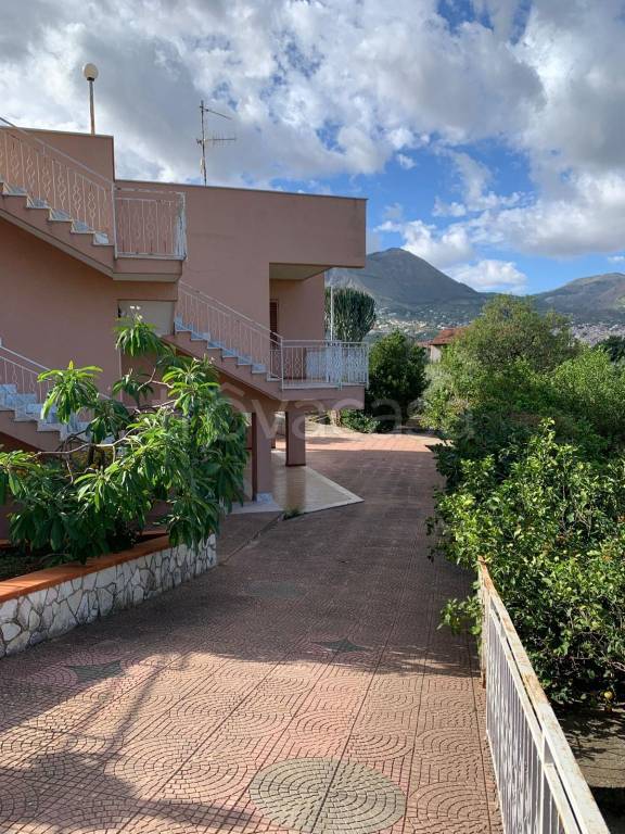 casa indipendente in vendita a Carini