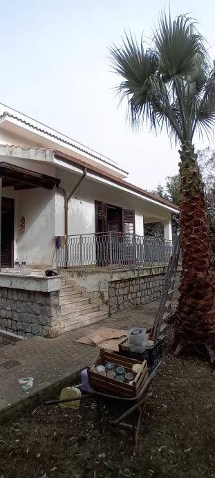 casa indipendente in vendita a Carini