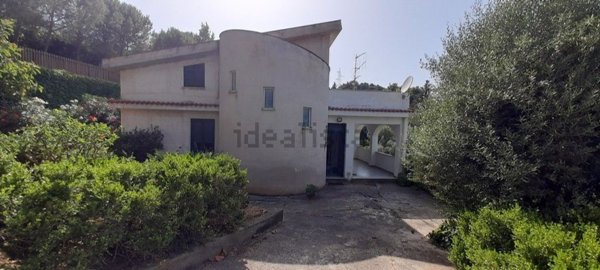casa indipendente in vendita a Carini