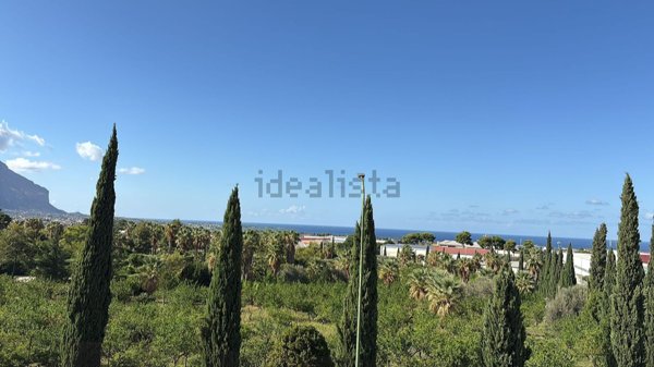 casa indipendente in vendita a Carini