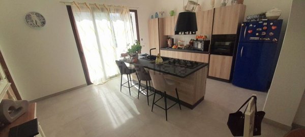 casa indipendente in vendita a Carini