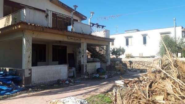 casa indipendente in vendita a Carini