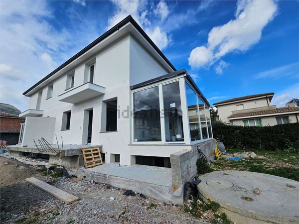 casa indipendente in vendita a Carini in zona Villagrazia di Carini