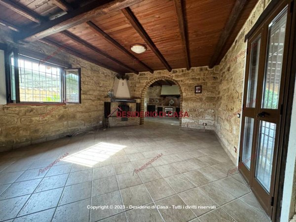 casa indipendente in vendita a Carini in zona Villagrazia di Carini