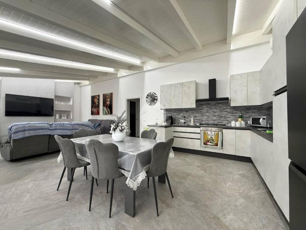 casa indipendente in vendita a Carini