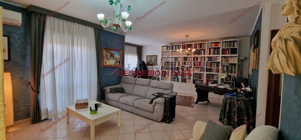 casa indipendente in vendita a Carini