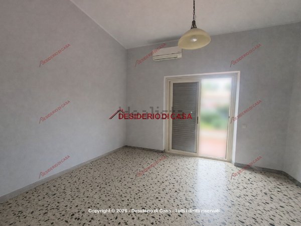 casa indipendente in vendita a Carini in zona Piraineto