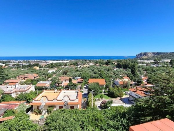 casa indipendente in vendita a Carini