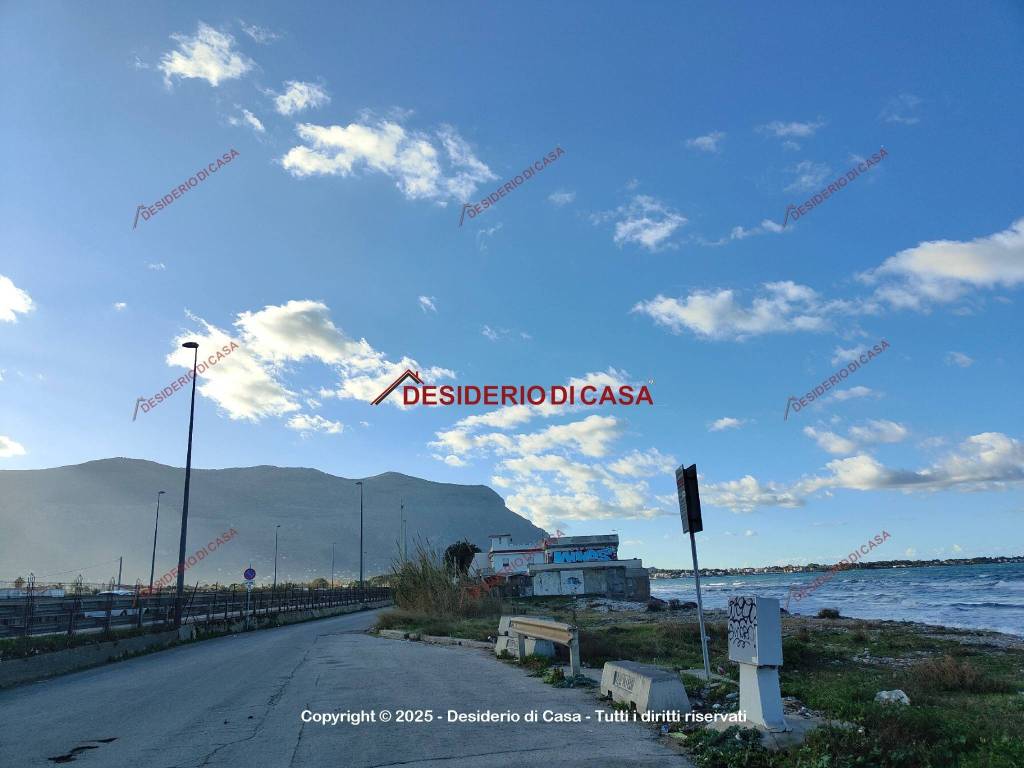 casa indipendente in vendita a Carini in zona Villagrazia di Carini