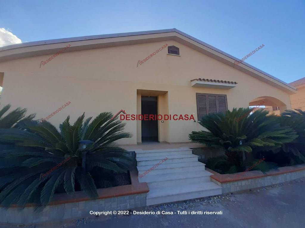 casa indipendente in vendita a Carini