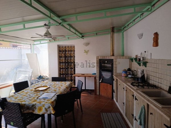 casa indipendente in vendita a Carini in zona Piraineto