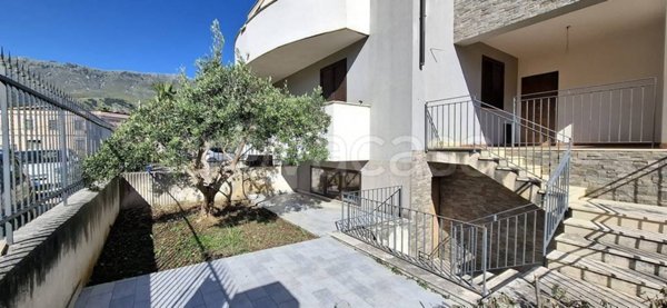 casa indipendente in vendita a Carini