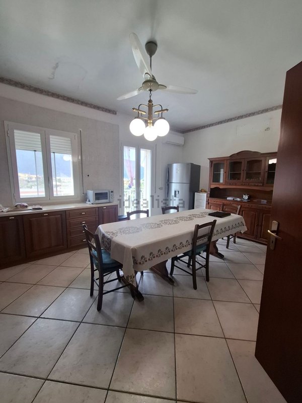 appartamento in vendita a Carini in zona Bivio Foresta