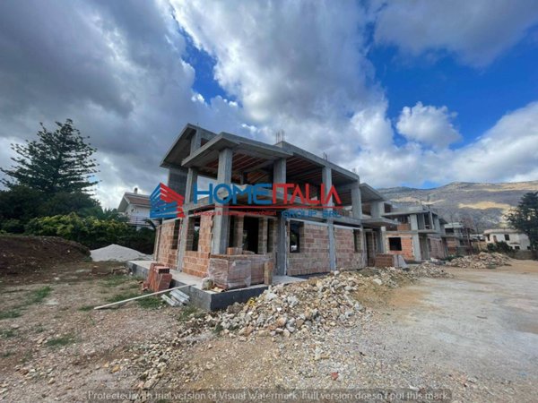 casa indipendente in vendita a Carini