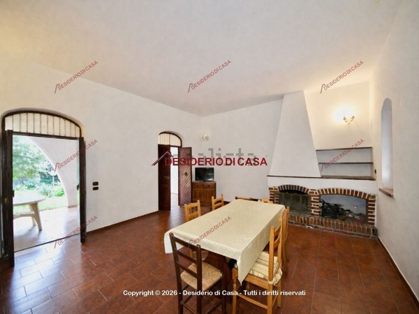 appartamento in vendita a Carini in zona Piraineto