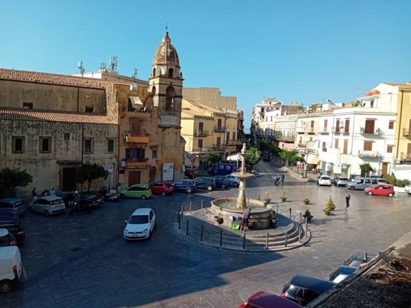 intera palazzina in vendita a Carini